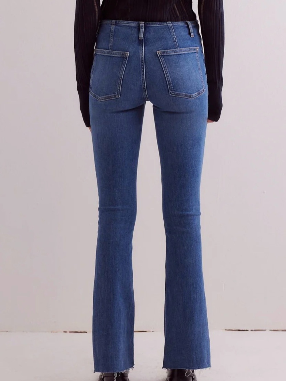 Free People We The Free Level Up Slit Slim Flare Jeans Size 24 - Picture 2 of 10
